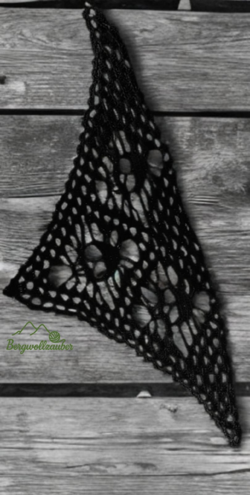 Stilvolles Kopftuch mit Totenkopfmuster